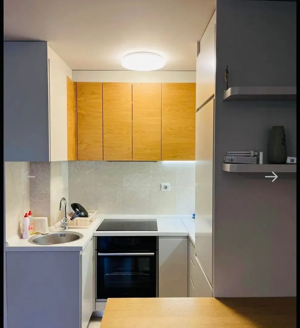 Prodaja, dvosoban stan, 74m², Pržno, Budva