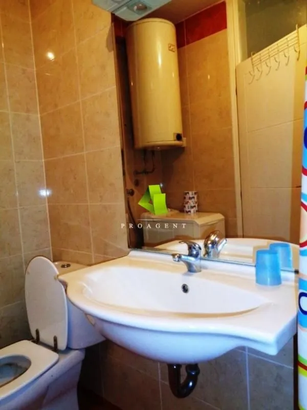 Izdavanje, dvosoban stan, 63m², Medijana, Niš