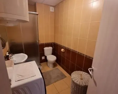 Izdavanje, četvorosoban stan, 100m², Centar, Novi Sad - image 20