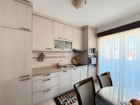 Prodaja, dvosoban stan, 68m², Stari Aerodrom, Podgorica - image 4