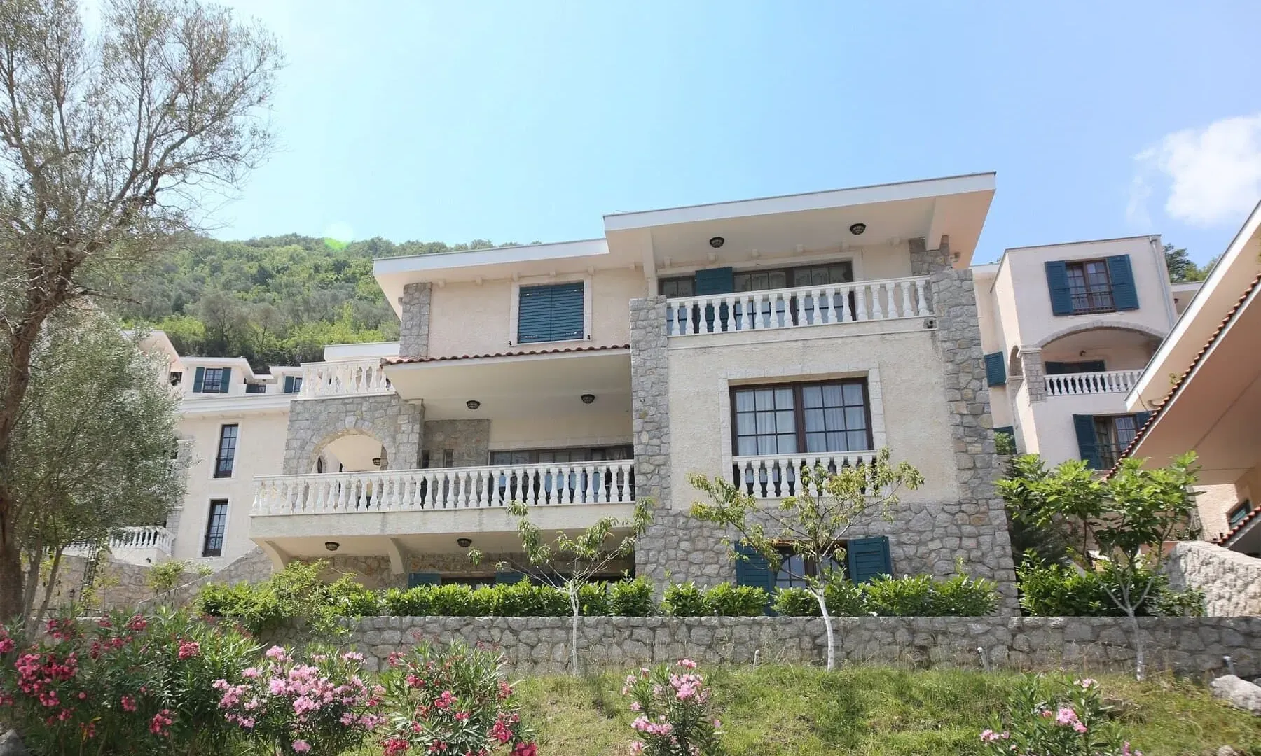 Sale, house, 235m², Kostanjica, Kotor