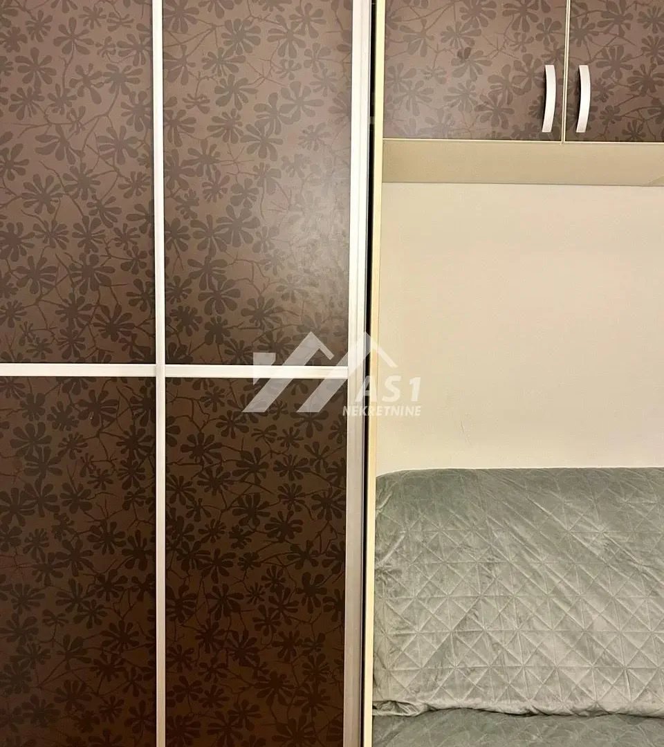 Izdavanje, dvosoban stan, 55m², Grbavica, Novi Sad Sve Podlokacije