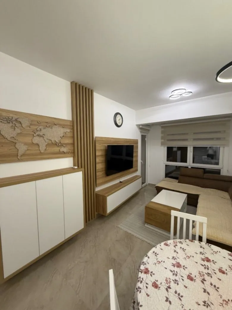 Prodaja, jednosoban stan, 50m², Šušanj, Bar