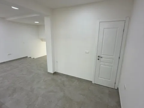 Sale, office space, 57m², Zabjelo, Podgorica - image 4
