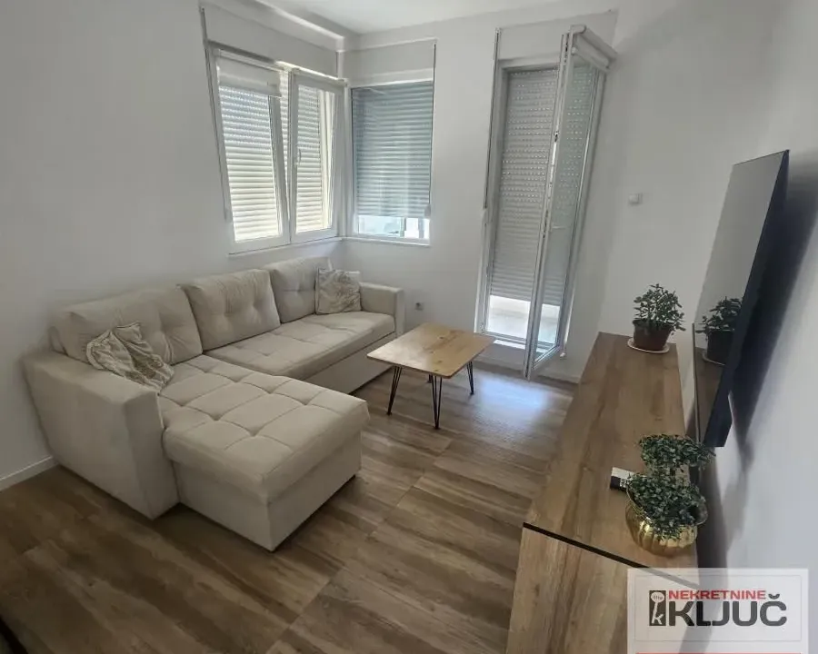 Izdavanje, dvosoban stan, 41m², Adice, Novi Sad Sve Podlokacije