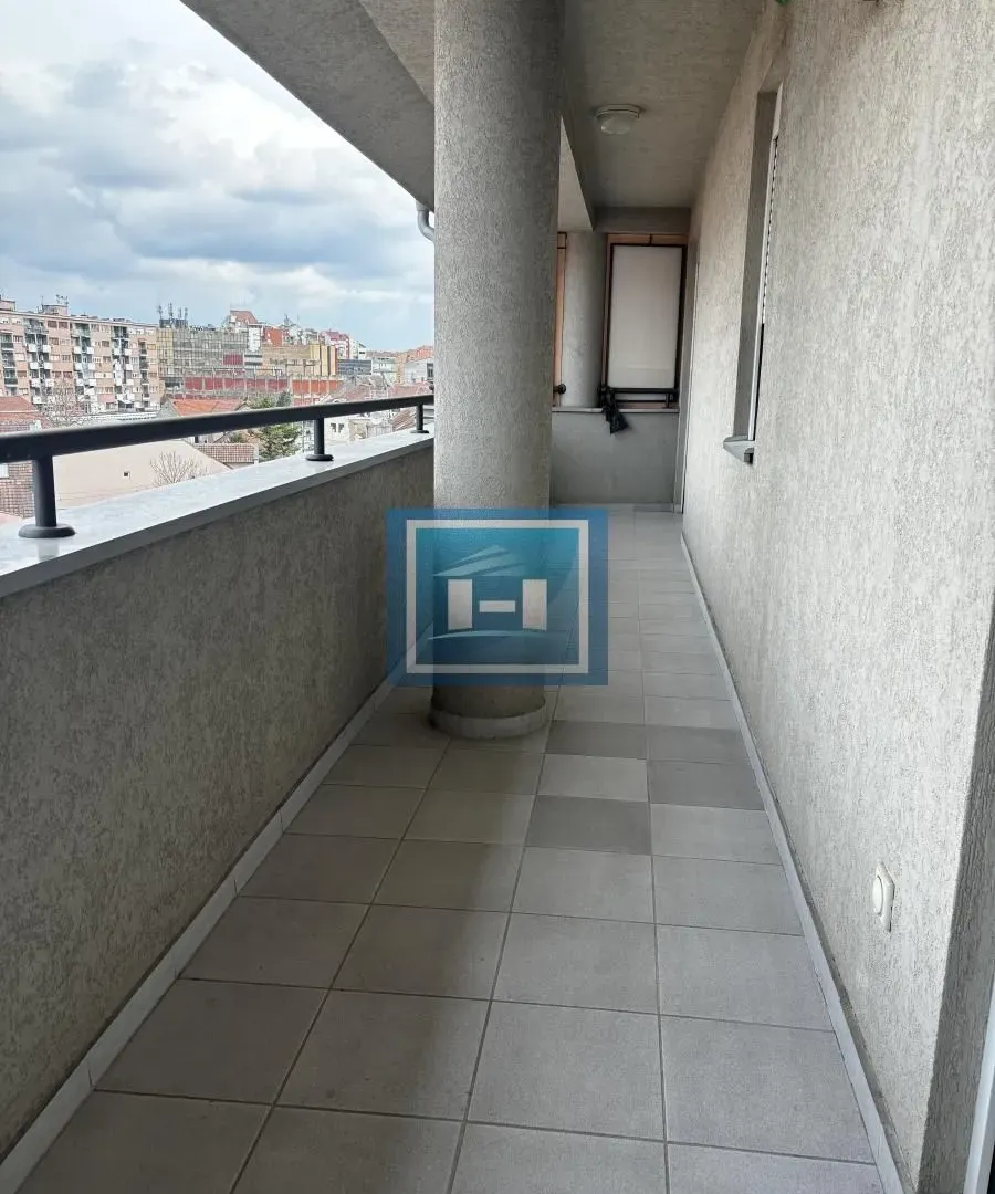 Prodaja, trosoban stan, 85m², Centar, Jagodina