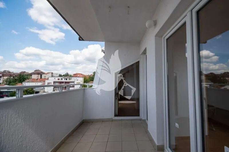 Sale, apartment, 140m², Centar Sve Podlokacije, Beograd