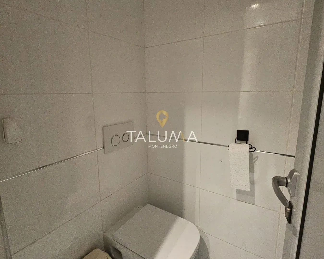 Rent, office space, 180m², City Kvart, Podgorica