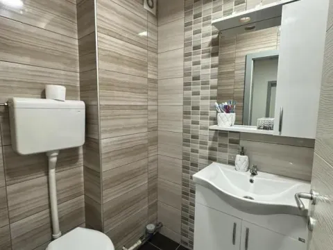 Prodaja, trosoban stan, 82m², Ćuprija, Srbija - image 13