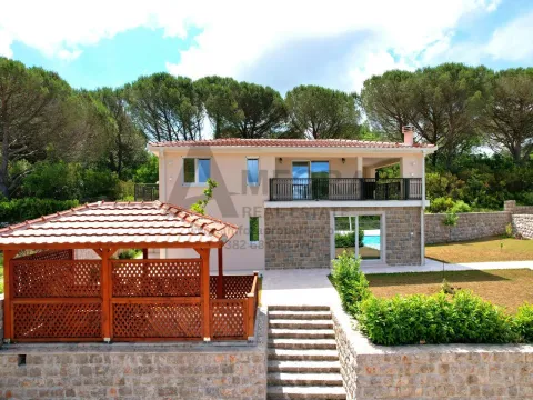 Izdavanje, kuća, 185m², Zagora, Kotor - image 5