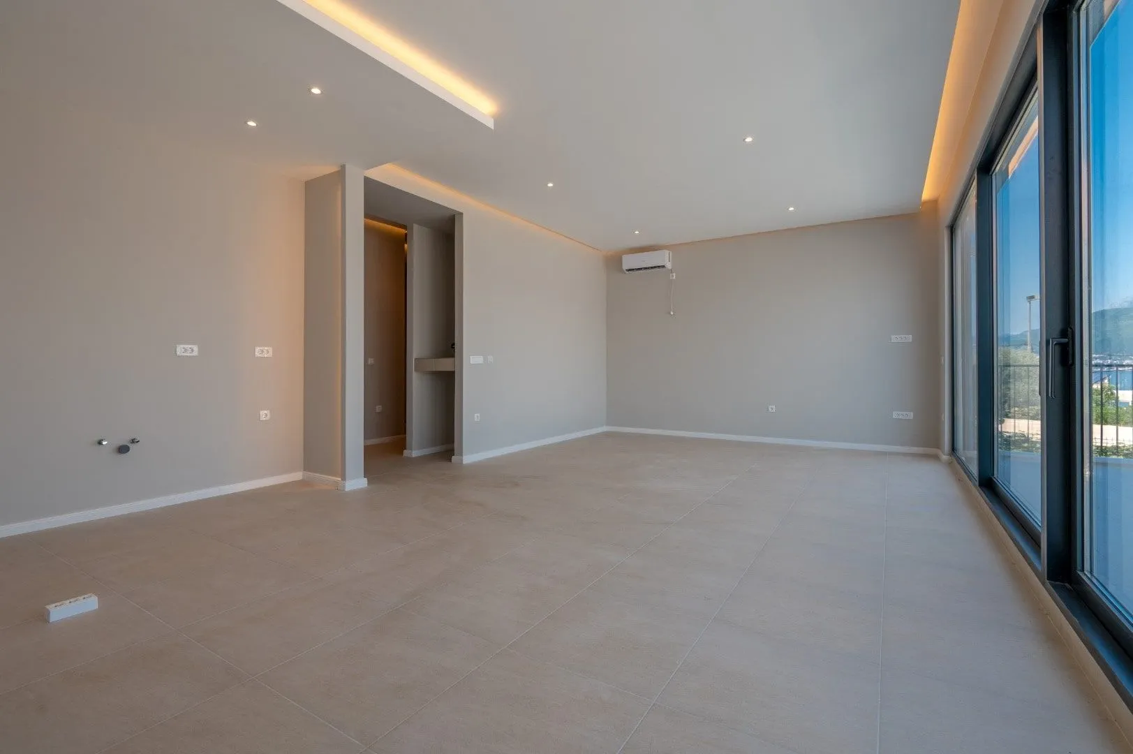Prodaja, kuća, 200m², Bratešići, Kotor