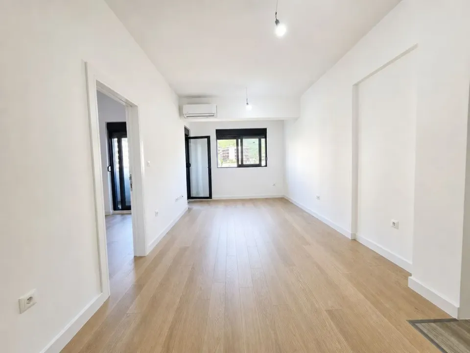 Sale, one bedroom apartment, 45m², Bečići, Budva