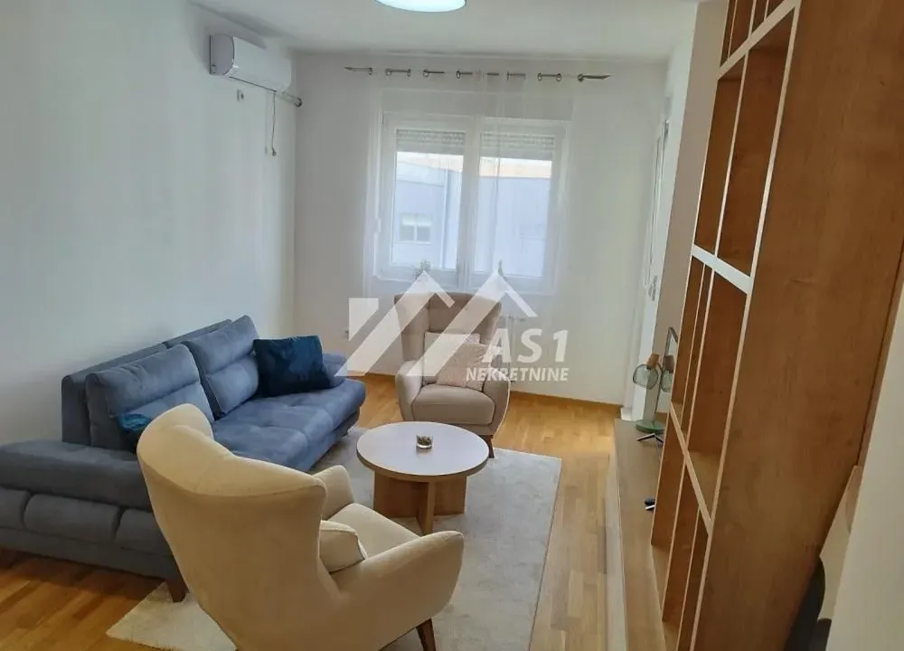 Izdavanje, dvosoban stan, 40m², Podbara, Novi Sad Sve Podlokacije