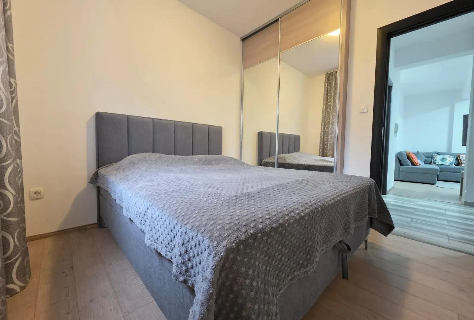 Prodaja, dvosoban stan, 67m², Bečići, Budva