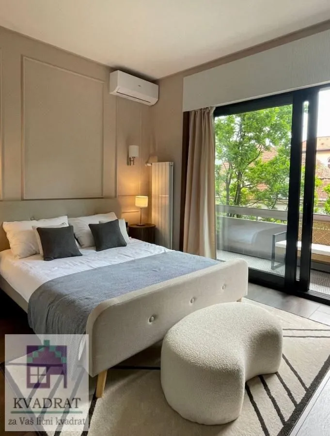 Prodaja, stan, 85m², Centar, Novi Sad