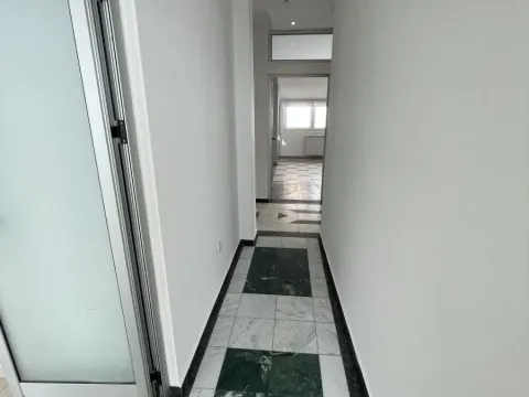 Rent, office space, 245m², Bulevar Oslobodjenja, Novi Sad Sve Podlokacije - image 15