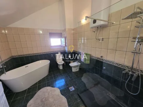 Rent, apartment, 300m², Gorica C, Podgorica - image 10