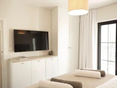 Sale, one bedroom apartment, 98m², Tivat, Crna Gora - image 5