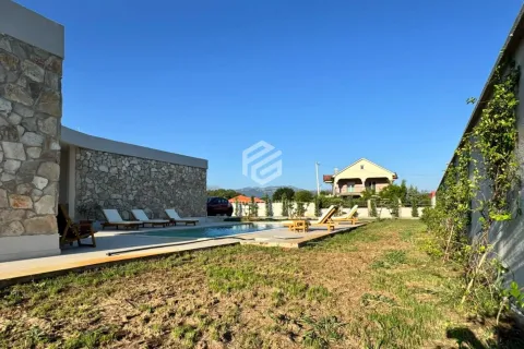 Izdavanje, kuća, 295m², Begovina, Danilovgrad - image 6