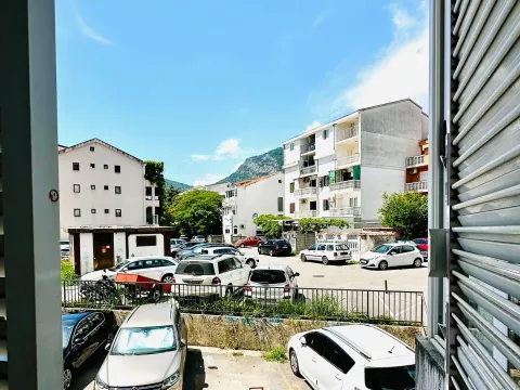 Sale, one bedroom apartment, 45m², Adok, Budva - image 11