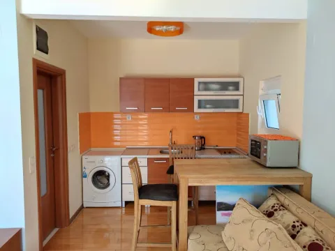 Daily-rent, studio apartment, 33m², Donja Lastva, Tivat - image 7
