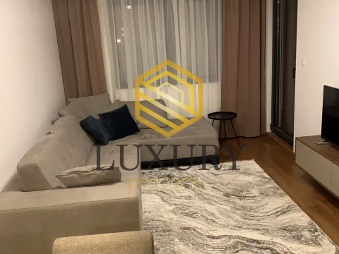 Stan in Tološka šuma