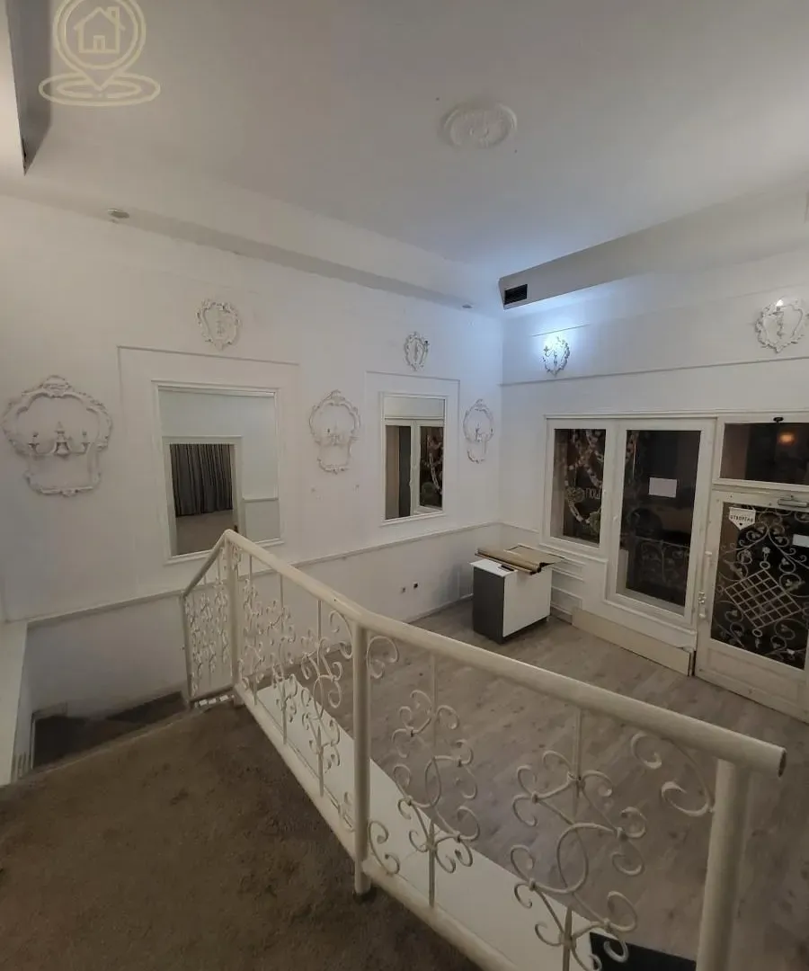 Rent, office space, 100m², Medijana, Niš