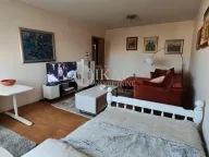 Izdavanje, trosoban stan, 95m², Savski Trg, Beograd - image 1