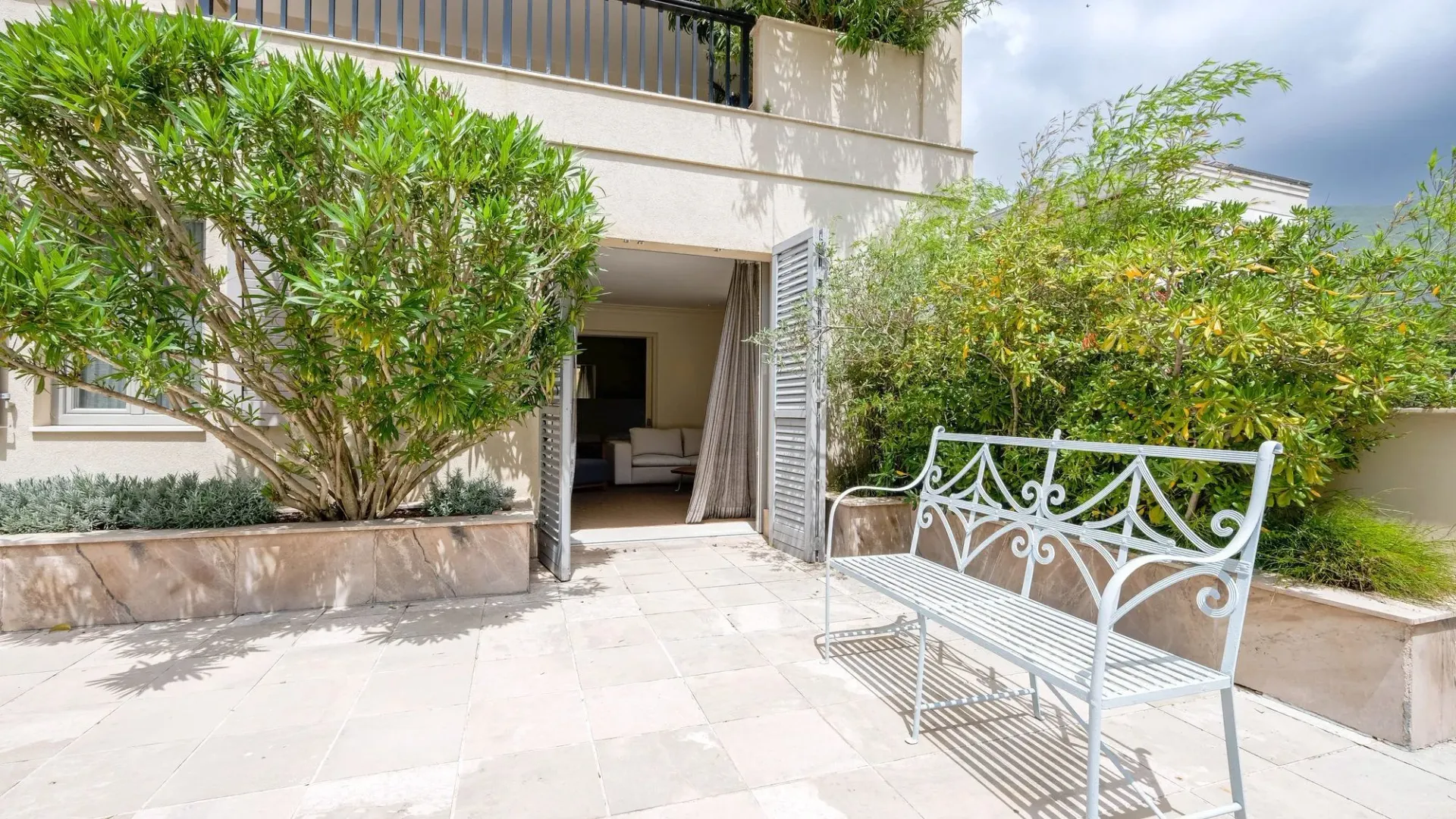 Prodaja, jednosoban stan, 68m², Tivat, Crna Gora