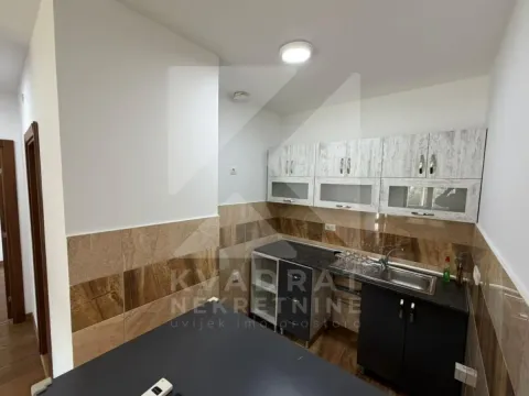 Izdavanje, dvosoban stan, 56m², City Kvart, Podgorica - image 4