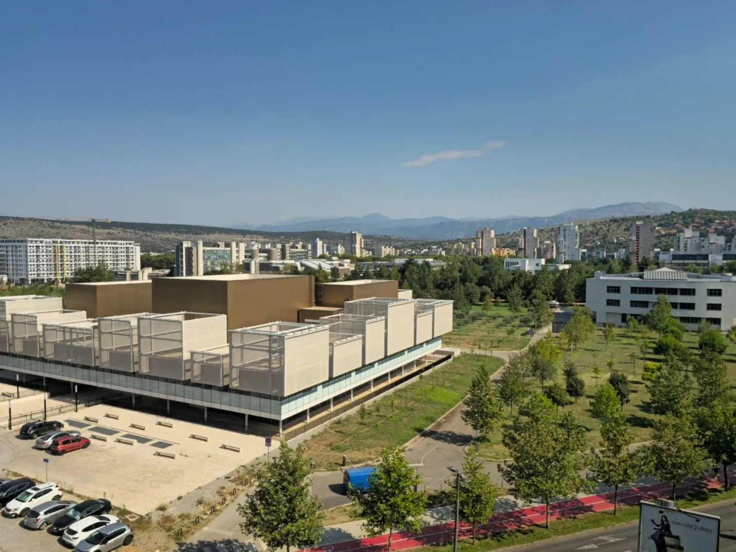 Izdavanje, dvosoban stan, 79m², Kruševac, Podgorica