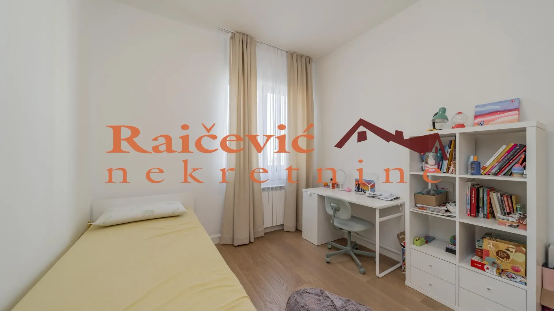 Prodaja, četvorosoban stan, 110m², Savski Venac, Beograd