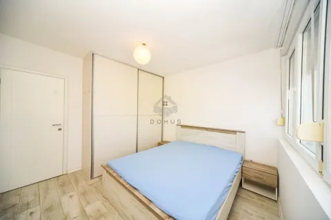 Izdavanje, dvosoban stan, 80m², Preko Morače, Podgorica - image 12