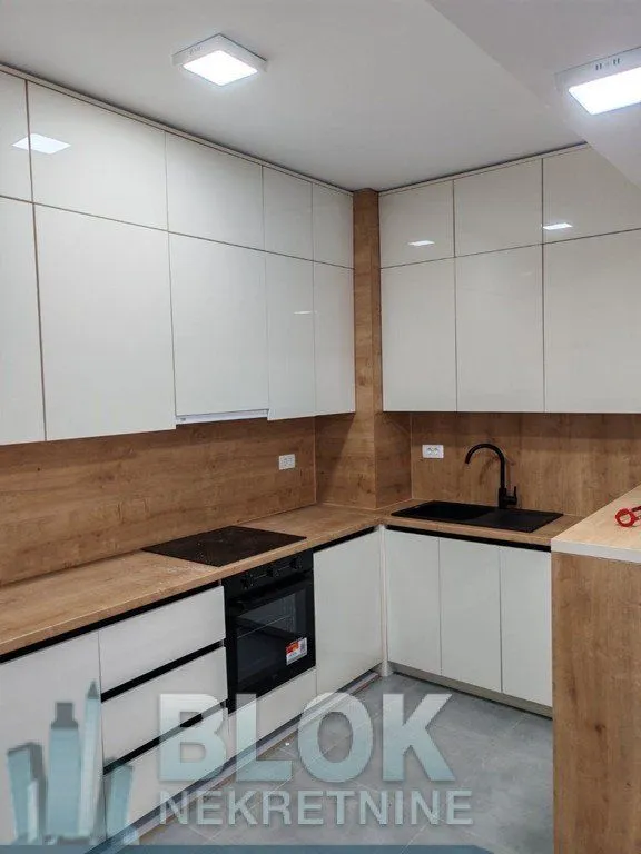 Izdavanje, dvosoban stan, 79m², Preko Morače, Podgorica