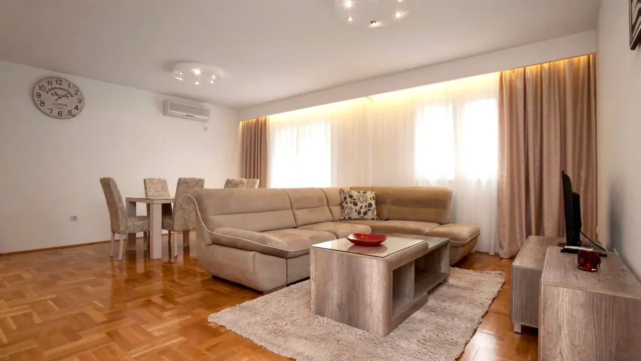 Prodaja, dvosoban stan, 72m², Babin Do, Budva