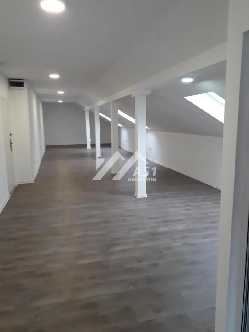 Rent, office space, 80m², Centar, Novi Sad