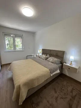 Rent, three bedroom apartment, 100m², City Kvart, Podgorica - image 8