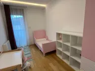 Izdavanje, trosoban stan, 84m², Autokomanda, Voždovac Sve Podlokacije - image 9