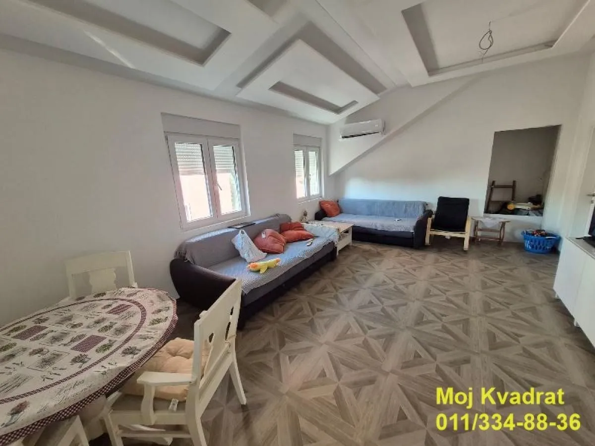 Sale, four bedroom apartment, 105m², Zemun Sve Podlokacije, Beograd