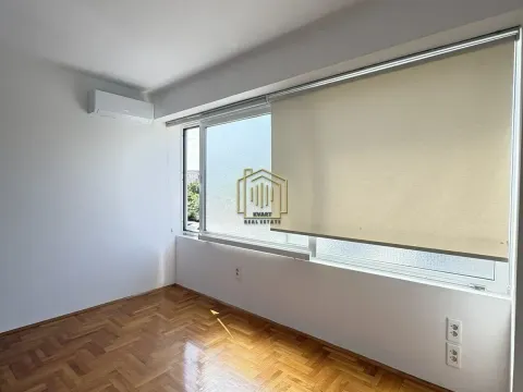 Izdavanje, dvosoban stan, 60m², City Kvart, Podgorica - image 10
