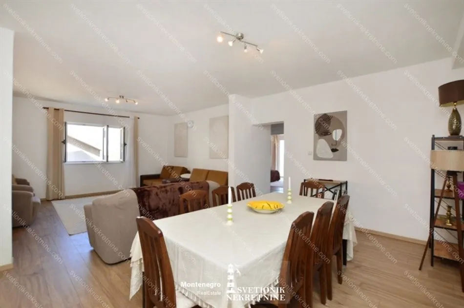 Prodaja, trosoban stan, 131m², Igalo, Herceg Novi