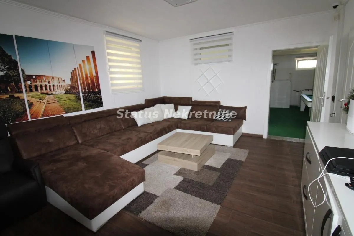 Prodaja, kuća, 354m², Ledinci, Petrovaradin