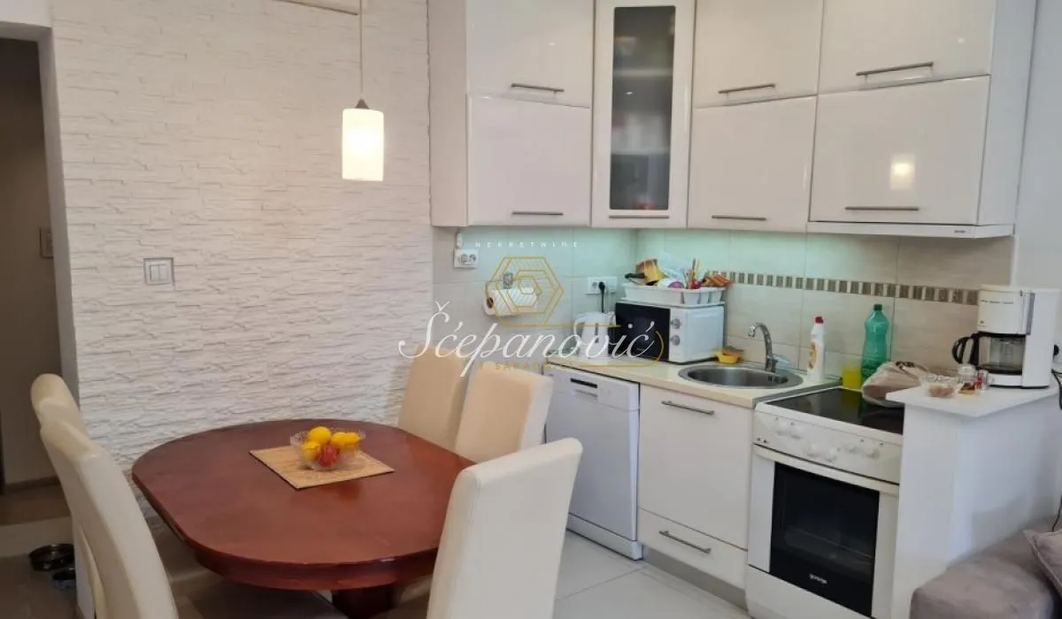 Prodaja, stan, 45m², Novo naselje, Novi Sad