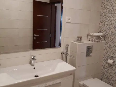 Rent, two bedroom apartment, 90m², Preko Morače, Podgorica - image 6