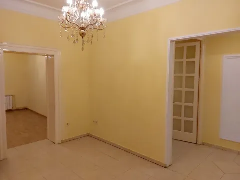 Izdavanje, poslovni prostor, 70m², Stari Grad, Beograd - image 7