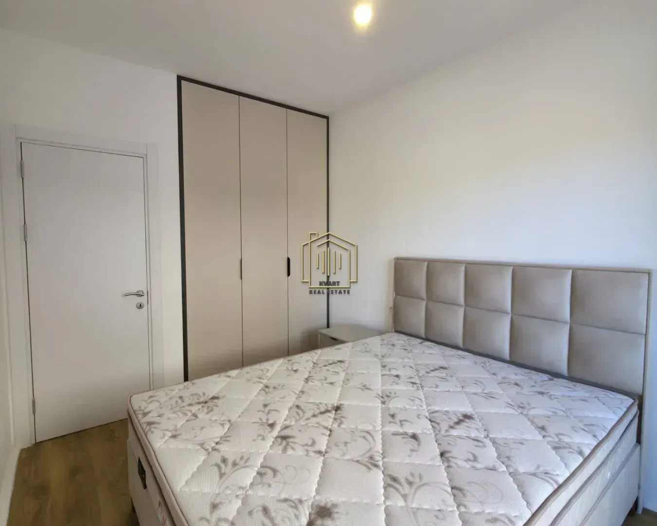 Prodaja, dvosoban stan, 64m², Cetinje, Crna Gora