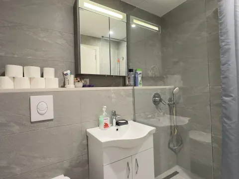 Prodaja, dvosoban stan, 62m², Stari Aerodrom, Podgorica - image 12