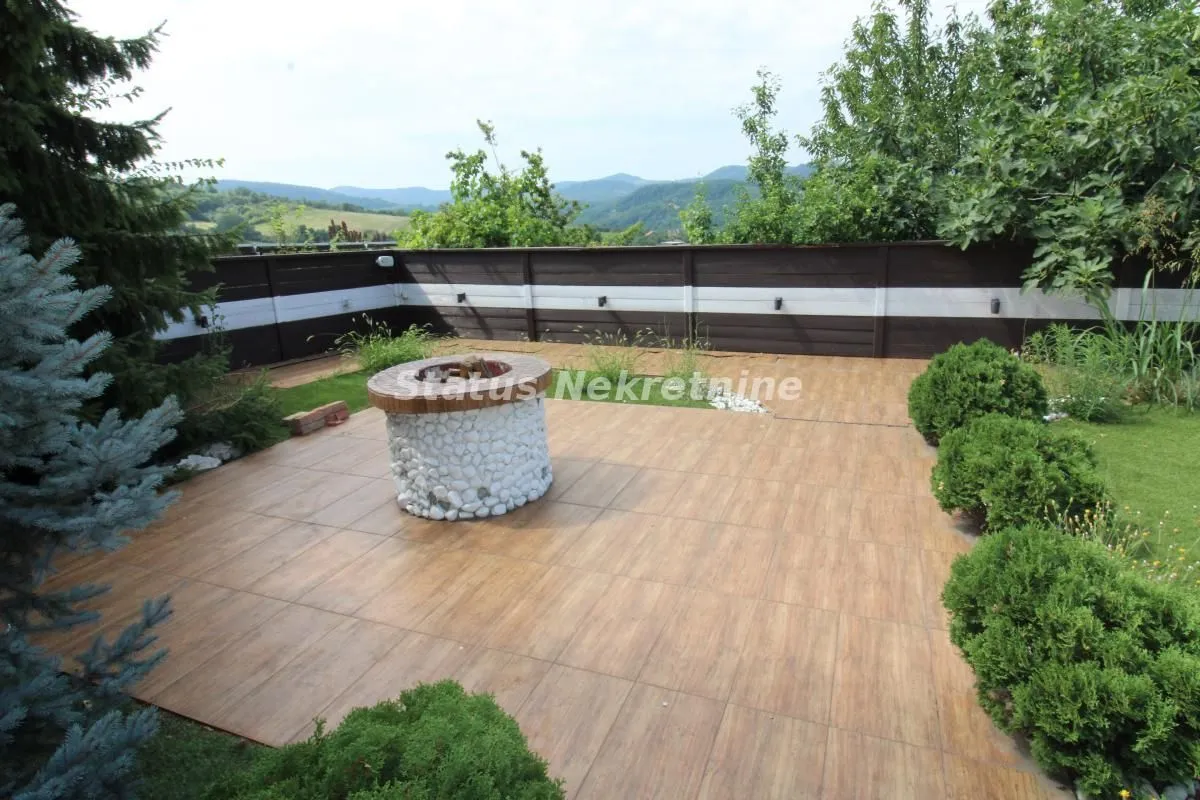 Prodaja, kuća, 354m², Ledinci, Petrovaradin