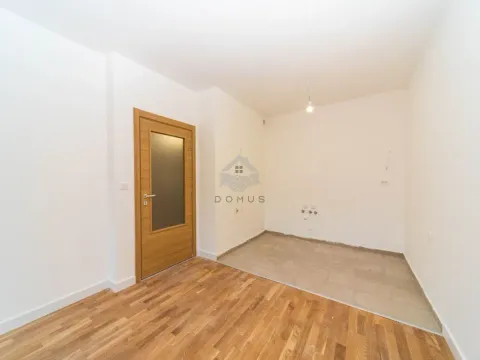 Sale, one bedroom apartment, 48m², Cetinje, Crna Gora - image 4