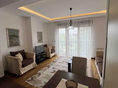 Stan in Zvezdara Sve Podlokacije